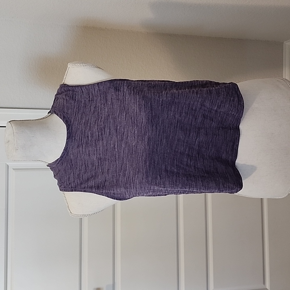 Lululemon criss cross crop tank top